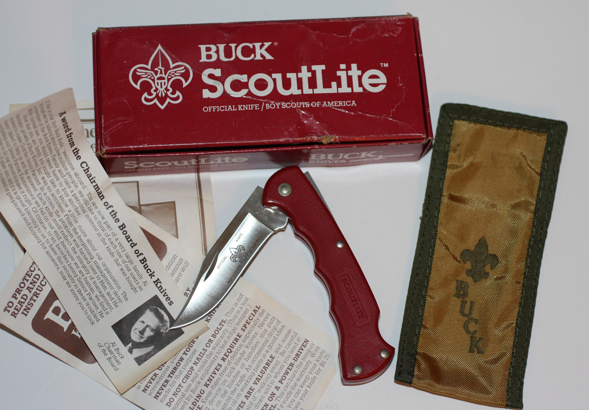 BUCK KNIVES 412 SCOUTLITE BOY SCOUTS FOLDING KNIFE UNUSED WITH SHEATH