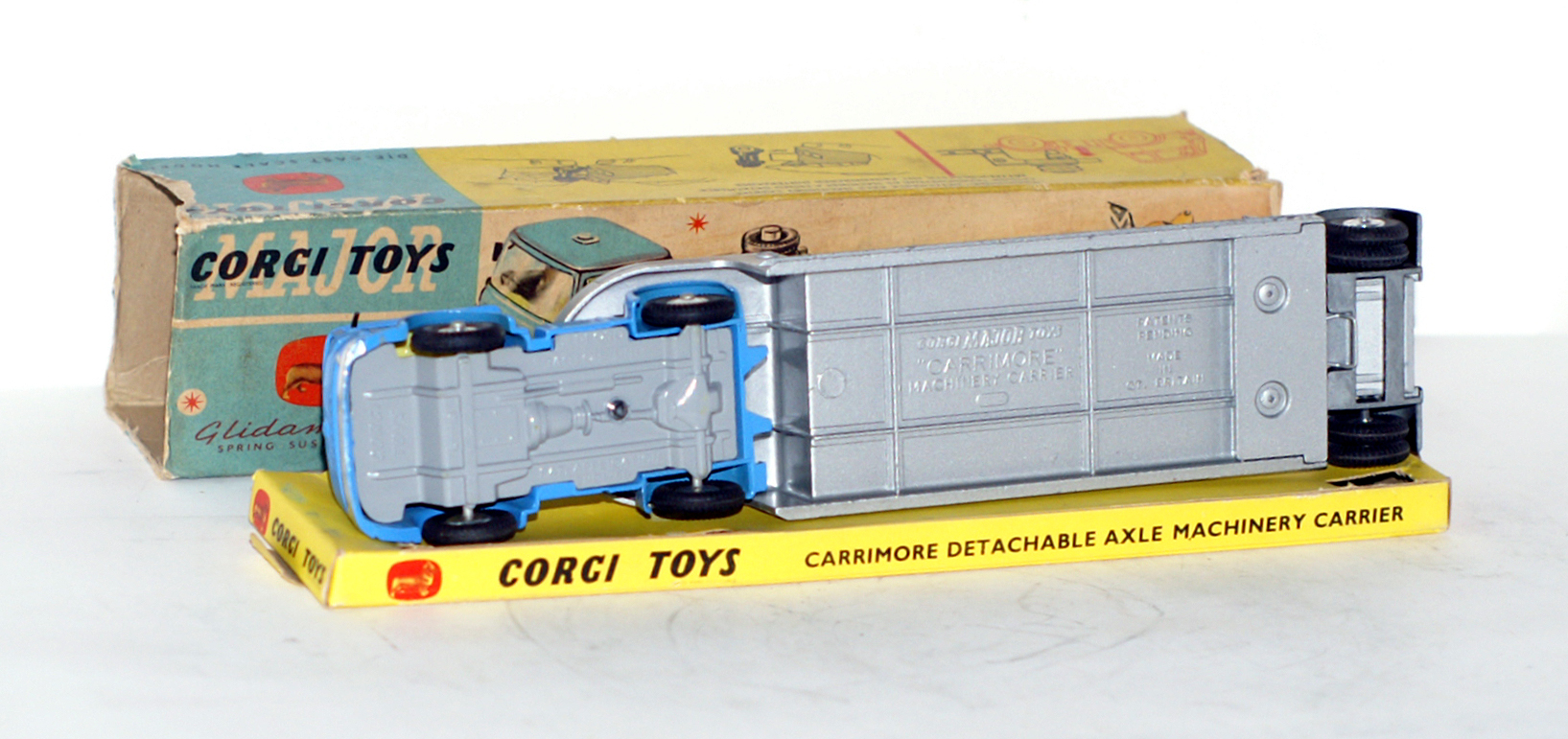 corgi car carrier